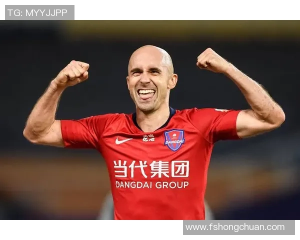 深度解读当代足球巨星成长轨迹与竞技风格全面剖析